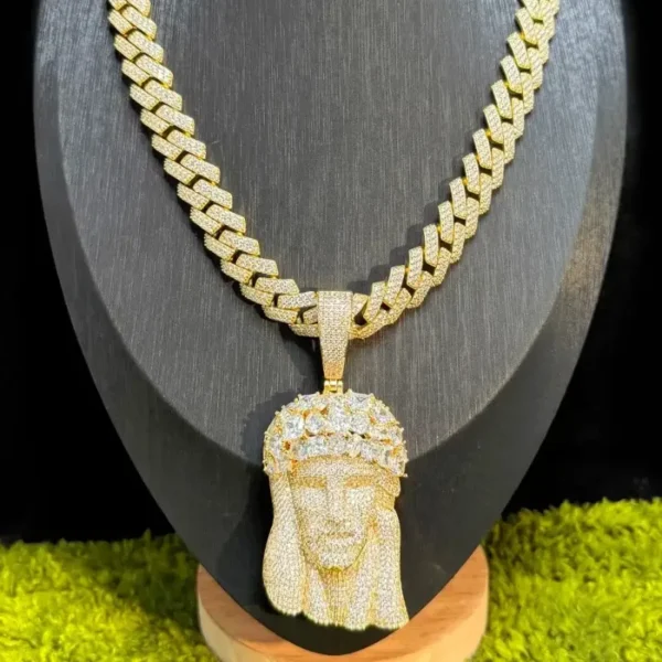hip hop ice out bling Jesus pendant necklace with cuban chian - Image 4